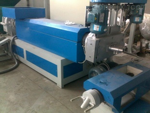 有前途的陽光產(chǎn)業(yè)順民塑料造粒機(jī)給你機(jī)會(huì)-順民塑料機(jī)械制造廠